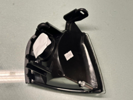 Knipperlicht links zonder Fitting Nissan Primera P10 B6135-90J00 Nieuw.