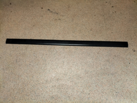 Sierstrip portier linksvoor Nissan Micra K10 80871-21B01 Gebruikt.
