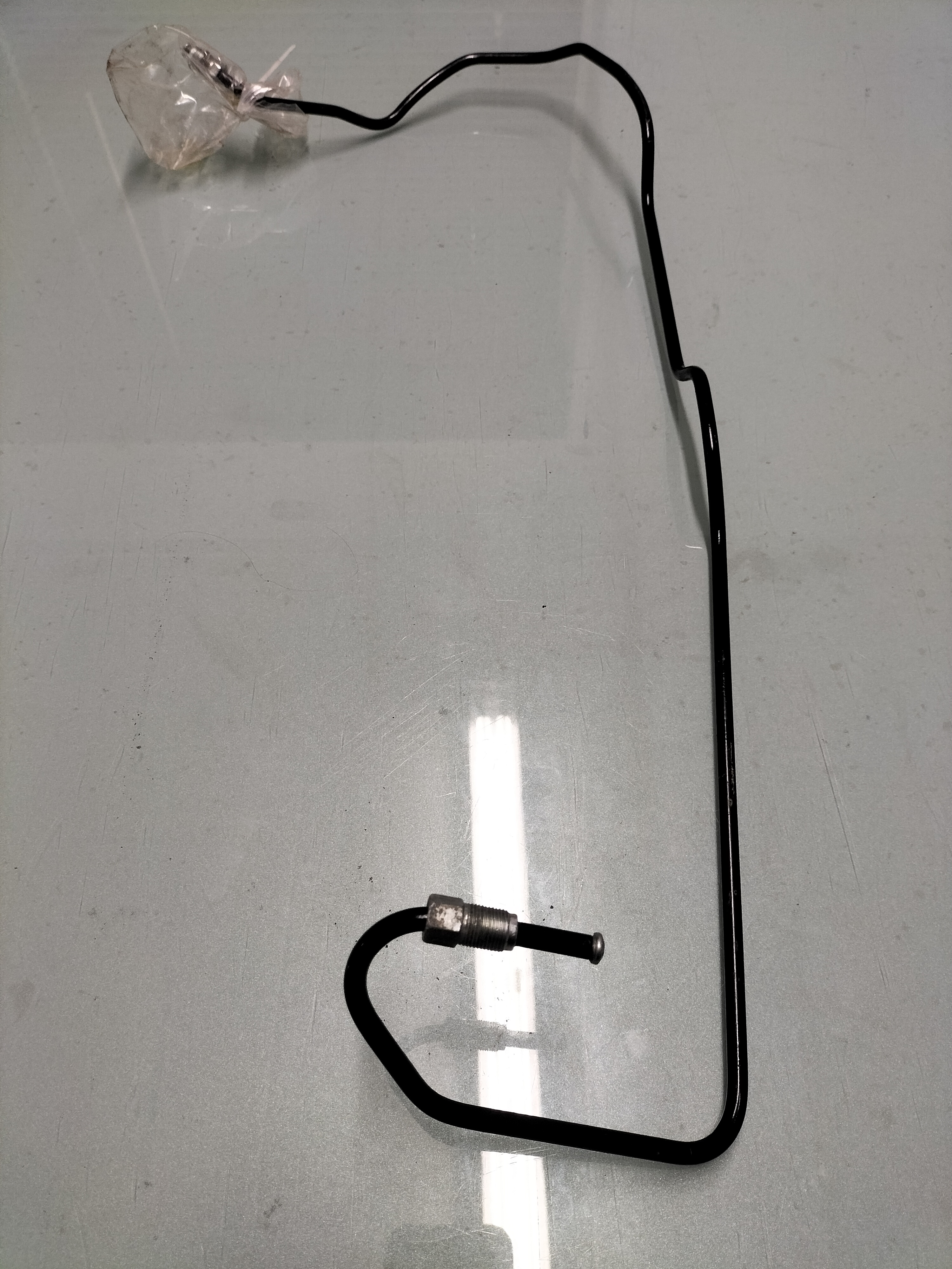 Remleiding van hoofdremcilinder naar ABS-module achterrem Nissan Micra K14 46252-5FA5A Gebruikt.