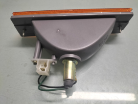Knipperlicht rechtsvoor Nissan Bluebird 910 26120-W2200 (IKI 3130) Origineel.