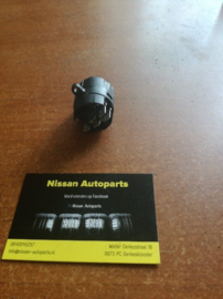 Elektrisch gedeelte contactslot Nissan 48750-70J00 C23/ K11/ P10/ R20 Gebruikt.