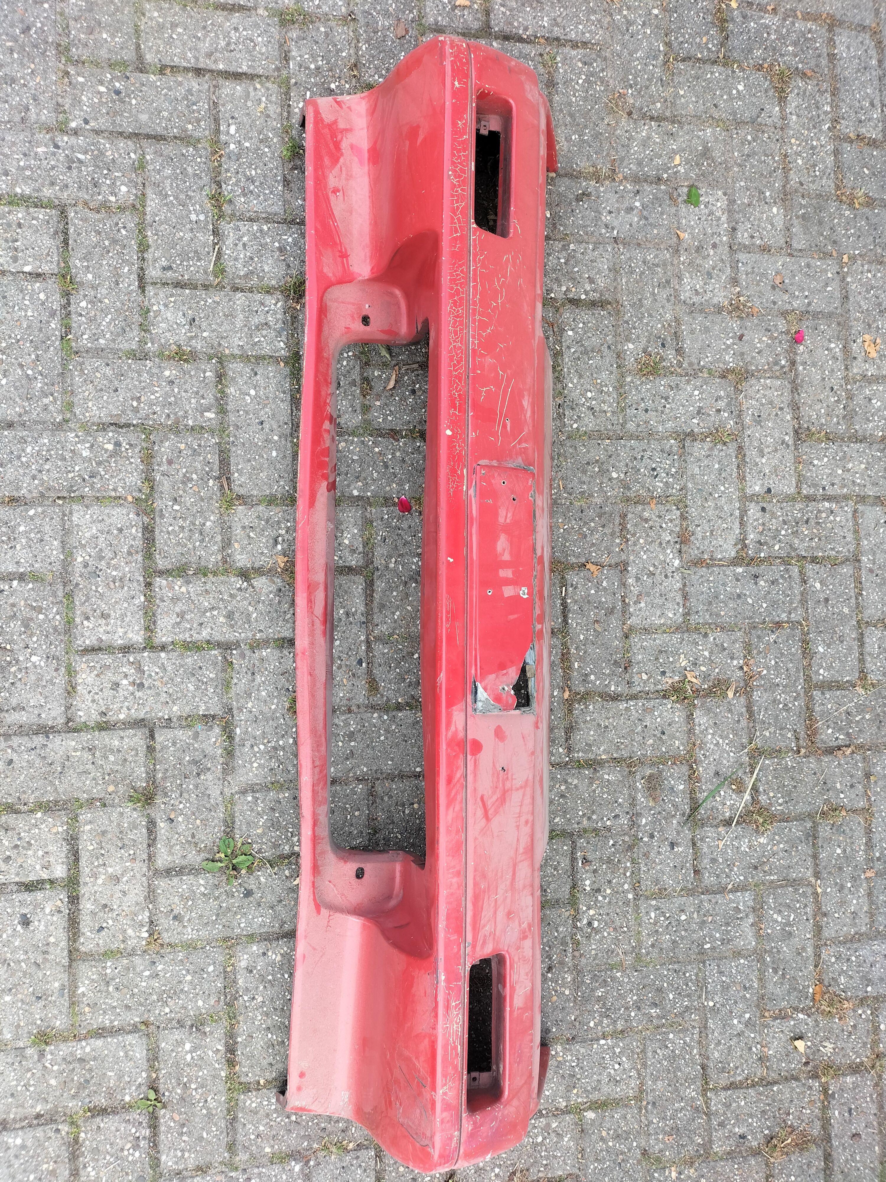 Voorbumper Nissan 300ZX Z31 20250628 Gebruikt, lichte schade.