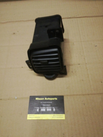 Kachelventilatierooster links Nissan Almera N15 68761-1N600 Gebruikt.