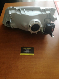 Lamp rihght-hand Nissan Maxima A32 26010-44U25 Original.