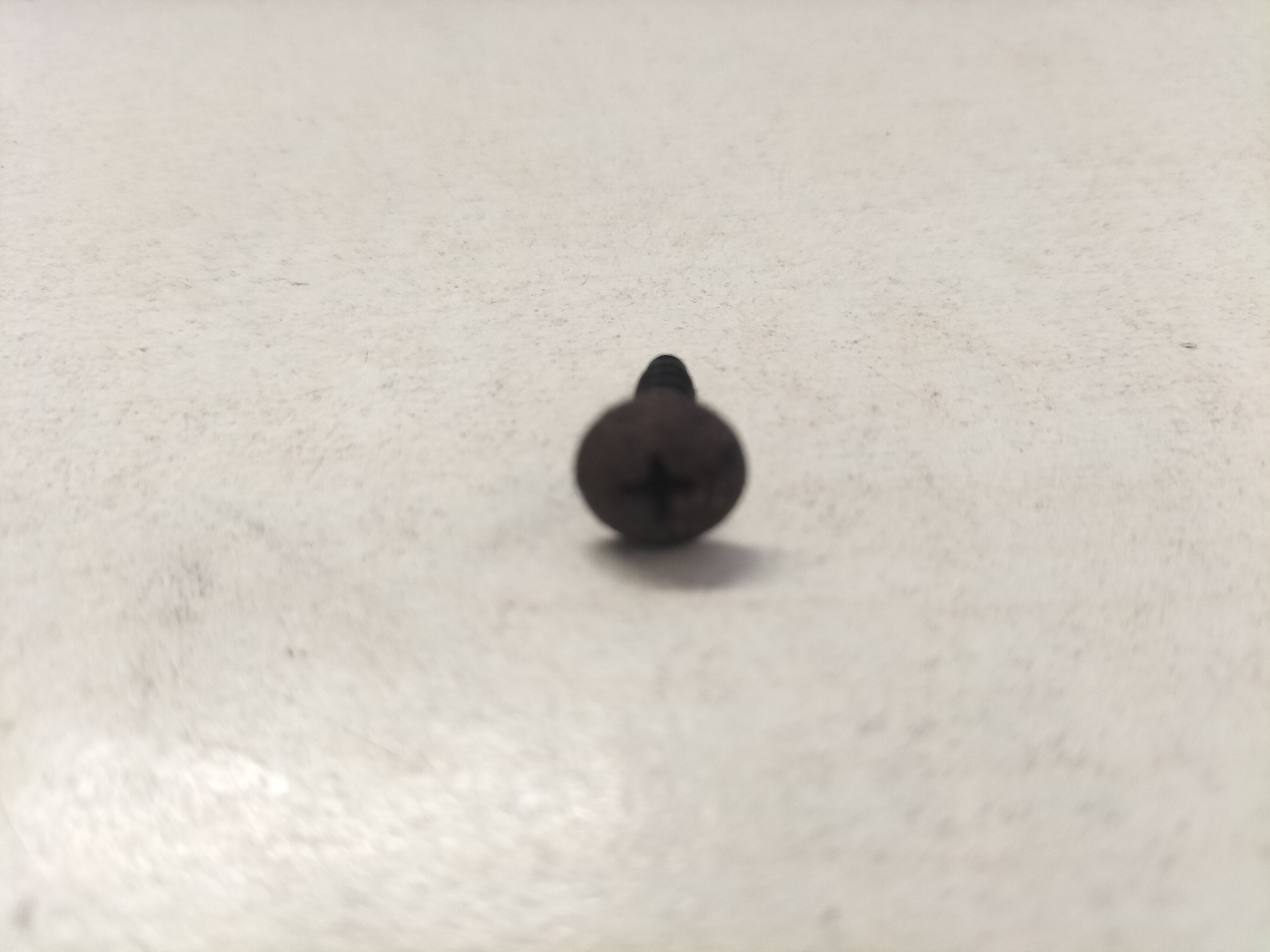 Screw M3,75 X 11,5 glove box Datsun 08310-41291 Used part.