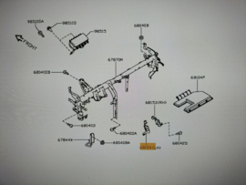 Montagesteun autoradio links Nissan Micra K14 28039-5FA0A Gebruikt.