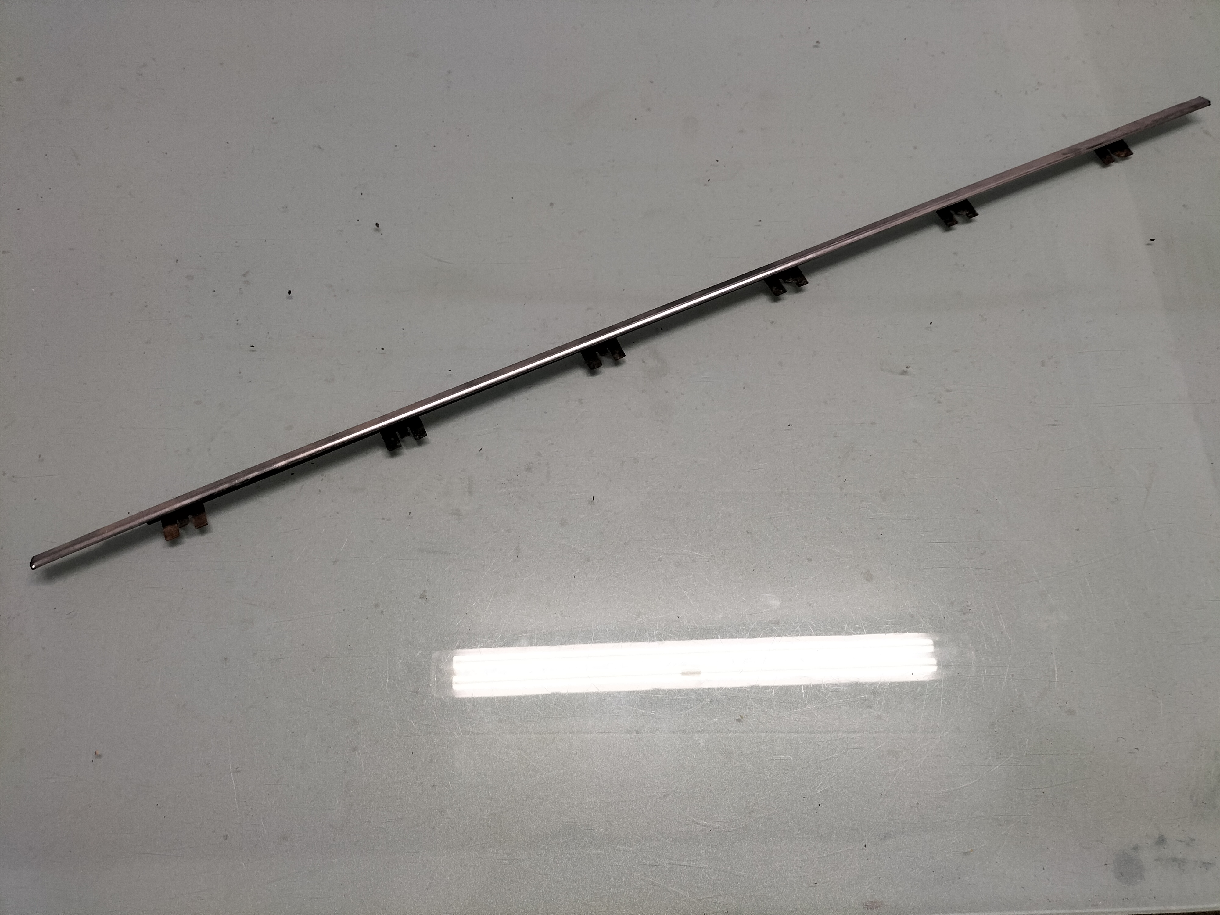 Assy-weatherstrip waist, front right-hand Datsun Cherry E10 80318-M0204 Used part.