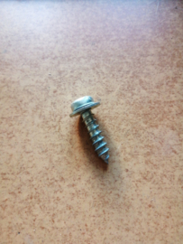 Screw M5 X 23 Nissan 08510-62523 Used part.