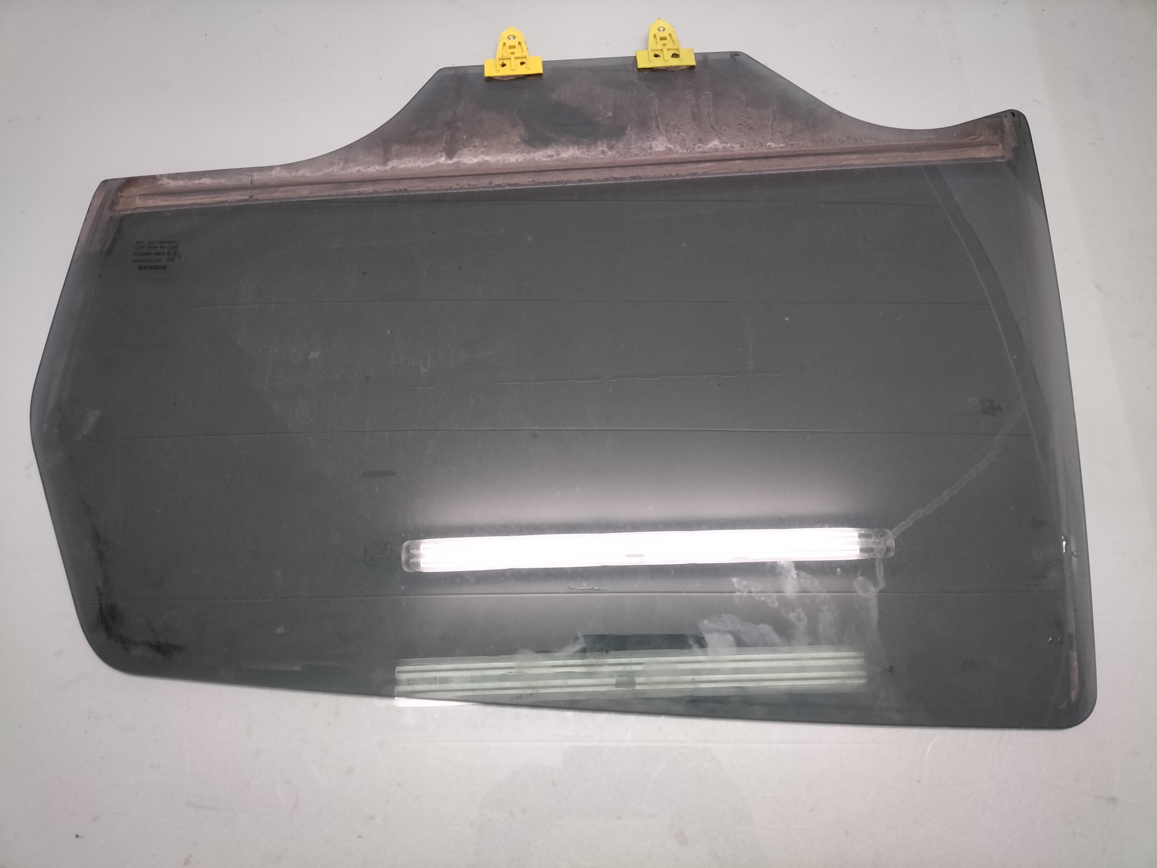 Glass assy-rear door window, left-hand Nissan Qashqai J10 82301-JD005 Used part.