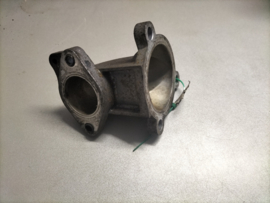 Housing-thermostat D22DDT / YD22DDTI/ YD22ETI/ YD25DDT Nissan 11061-AD200 D22/ D22S/ LCD22/ N16/ T30/ V10 Used part.