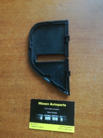 Veiligheidsgordeldoorvoer achterbank links Nissan Almera N15 87835-0N006