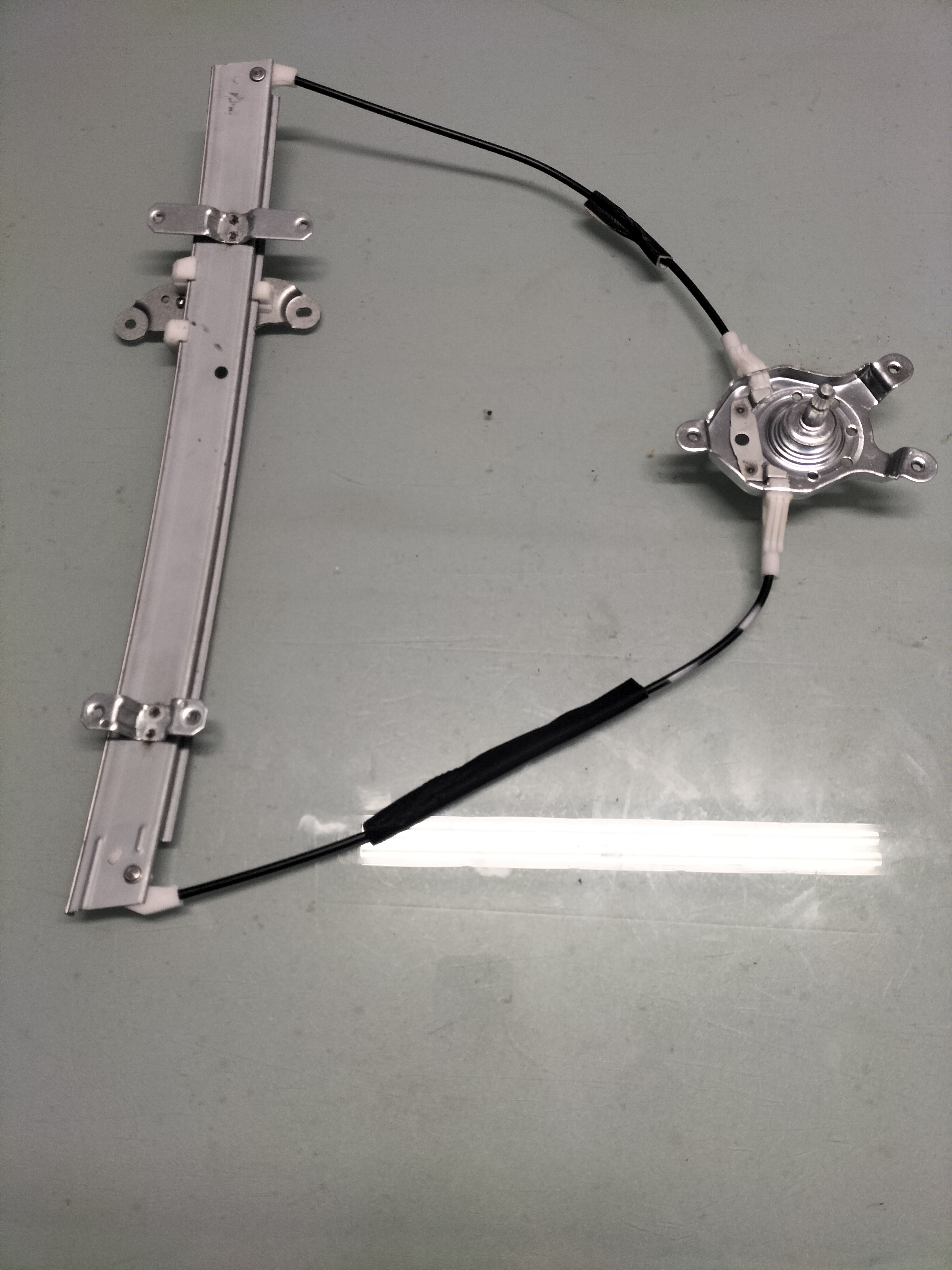 Regulator door window, right-hand Nissan Sunny N14 80700-50C11 Original.