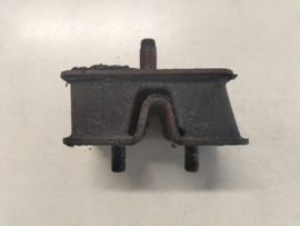 Support moteur avant Datsun Cherry E10  Utilisé.