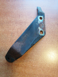Montagesteun voorpijp Nissan Sunny N14 GA14 20712-57Y00 Gebruikt.