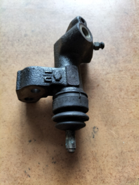 Inschakelcilinder versnellingsbak QG16DE/ QG18DE/ SR20DE 30620-2J060 Gebruikt.