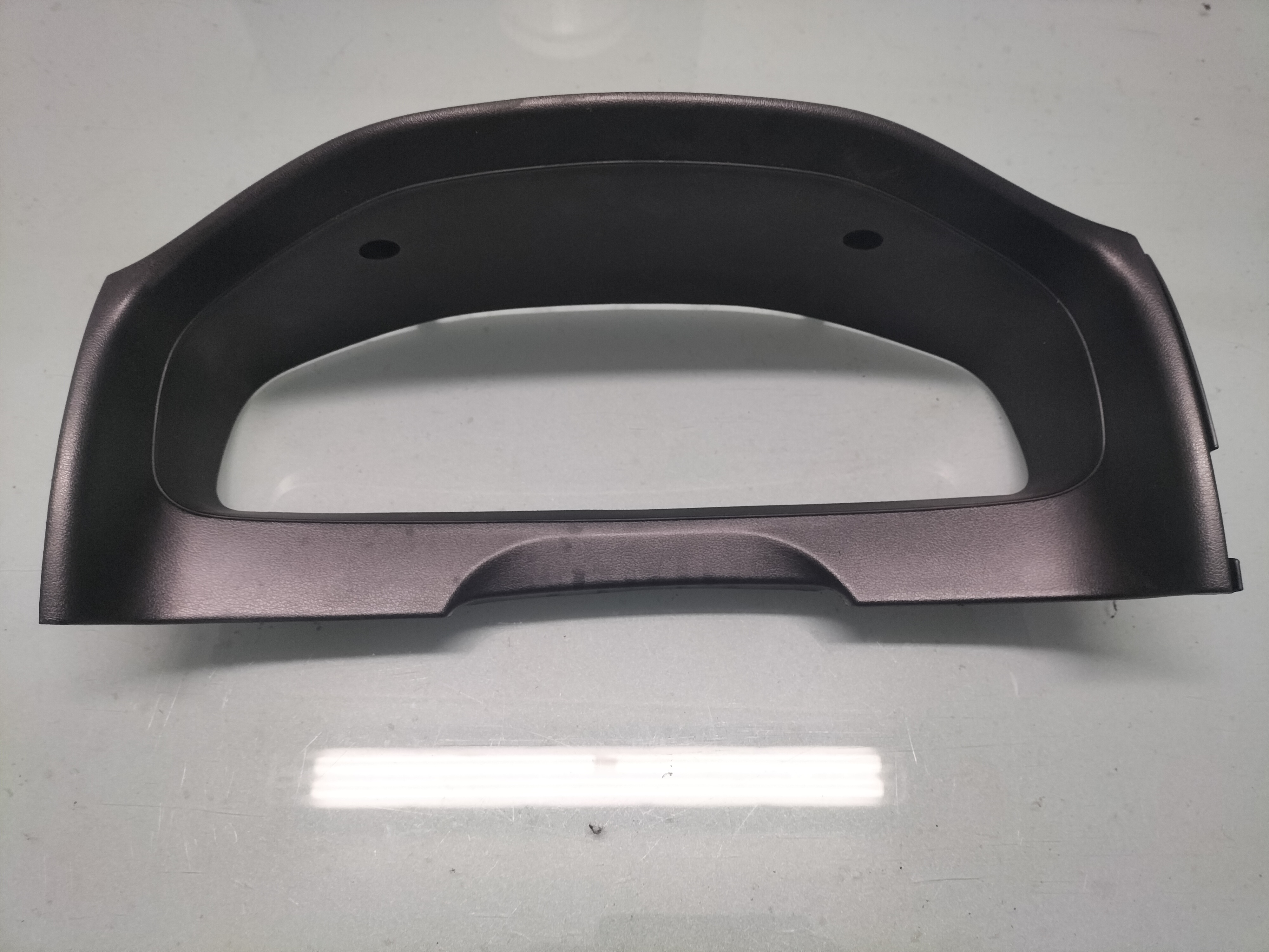 Afschermkap kilometerteller Nissan Almera N15 68240-2N500 Gebruikt.