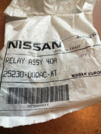 Relais 12v 40A geel Nissan 25230-00QAC X70/ X76/ X83 Origineel.