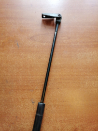 Gasveer achterklep links Nissan Micra K11 90451-4F111 Gebruikt.