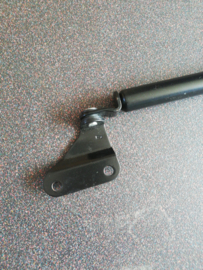 Gasveer achterklep links Nissan Patrol 160 90451-G9503 (90450-G9503) Origineel.
