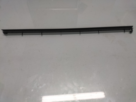 Seal assy-rear door Inside, right-hand Nissan Primera P12 82834-AV500 Used part.