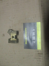 Doorverbindblok remleiding Nissan 46364-70J00 J10/ K11/ P10 Gebruikt.