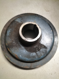 Krukaspoelie L16 Datsun Bluebird 510 12303-N0100 Gebruikt.