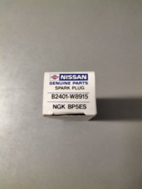 spark plug Nissan B2401-W8915 Original.