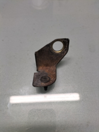 Aircocondensorsteun rechtsonder Nissan 92112-BM400 N16/ P12/ V10 Gebruikt.
