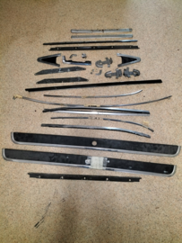 Sierlijstenset Nissan 300ZX Z31 (20250123) Gebruikt.