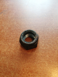 Nut Nissan 01223-00121 Used part.