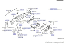 Montage steun middenpaneel Nissan 280ZX S130 68580-P7100 Gebruikt.