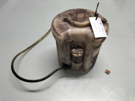 Ruitensproeierreservoir Opel Rekord 1983 90033977 Gebruikt.