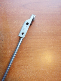 Gasveer achterklep rechts Nissan Cherry N12 90450-01M00