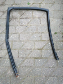 Raamgeleiderubber rechtsachter Nissan Primera P11 82330-2F003