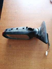 Buitenspiegel links Nissan Primera P11 96302-2F400 Gebruikt.