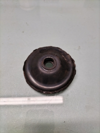 Rubber subframe Datsun Cherry E10 50139-M0200 Gebruikt.