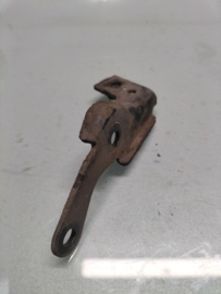 Montagesteun remslang linksvoor Nissan Primera P12 54315-AU020 Gebruikt.