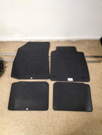 Vloermattenset Nissan Micra K14 KE745-5F001 Origineel.