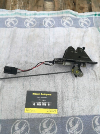 Achterklepslot Nissan Almera N15. Hatchback. 90502-0N000