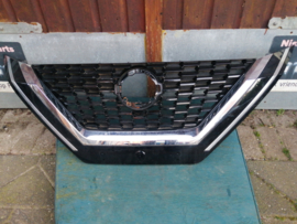 Grille Nissan Qashqai J12 62310-6UA*A Gebruikt.