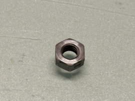 Montagemoer hoofdremcilinder Nissan Micra K14 46064-5FA0A Gebruikt.