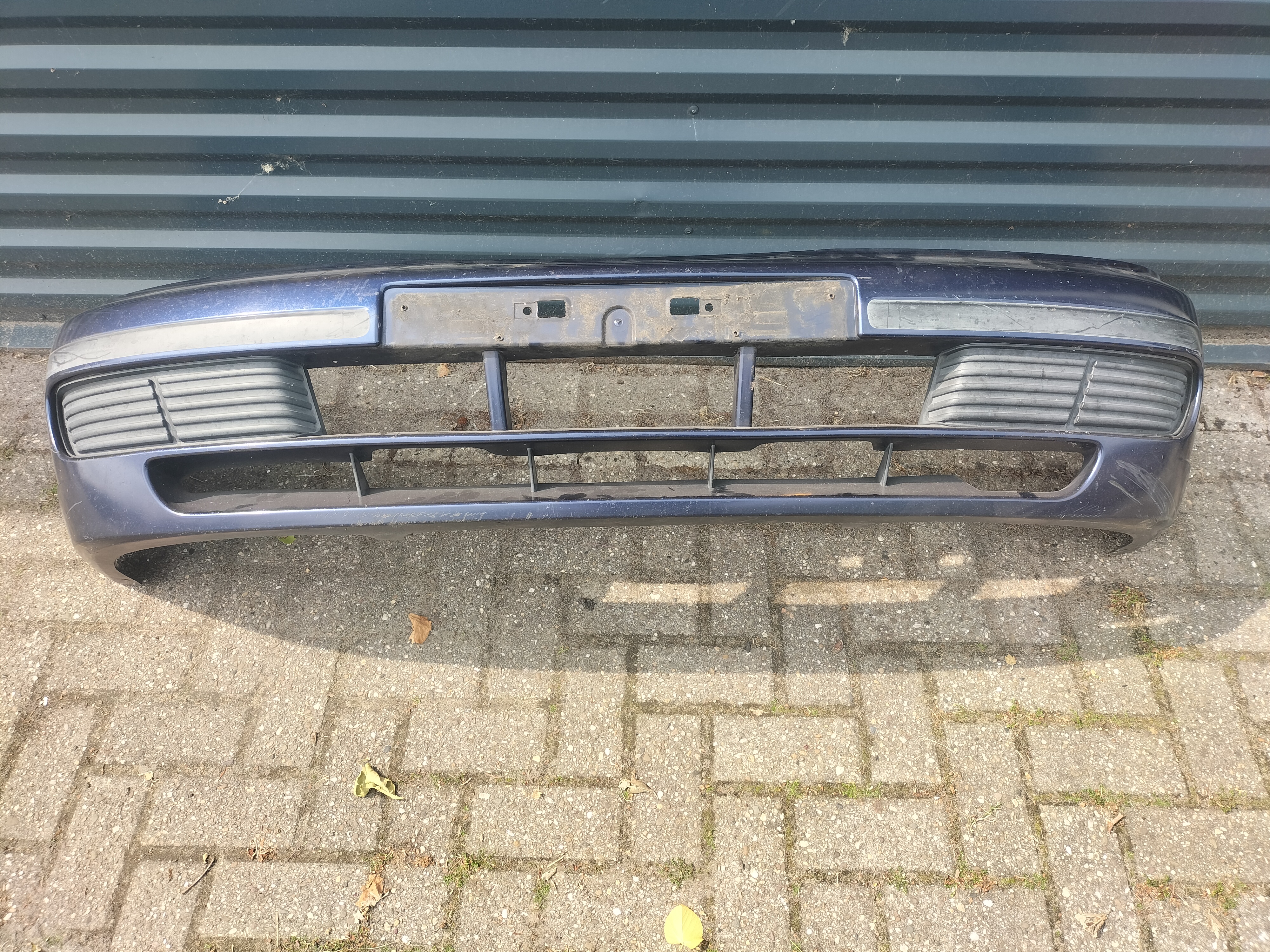 Fascia kit-front bumper Nissan Almera N15 62022-0N025 Used part.