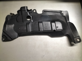 Afdekkap onderzijde motorblok links Nissan Primera P11/ WP11 75899-9F600 Gebruikt.