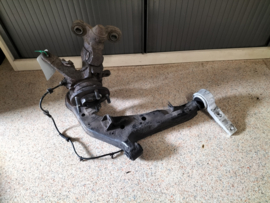 wielnaafsamenstelling vooras Rechts nissan Primera P12 40010-AU000 54500-AV606 54590-AU000 Gebruikt