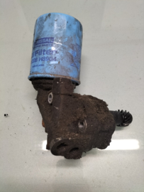 Smeeroliepomp Datsun Cherry E10 15010-M0100 Gebruikt.