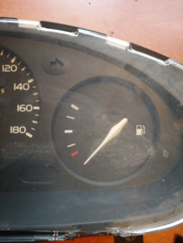 Kilometerteller / cockpit Nissan Micra K11 24810-5F221 Gebruikt.