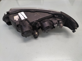 Koplamp Rechts Nissan Almera N16 26010-BN704 Gebruikt.