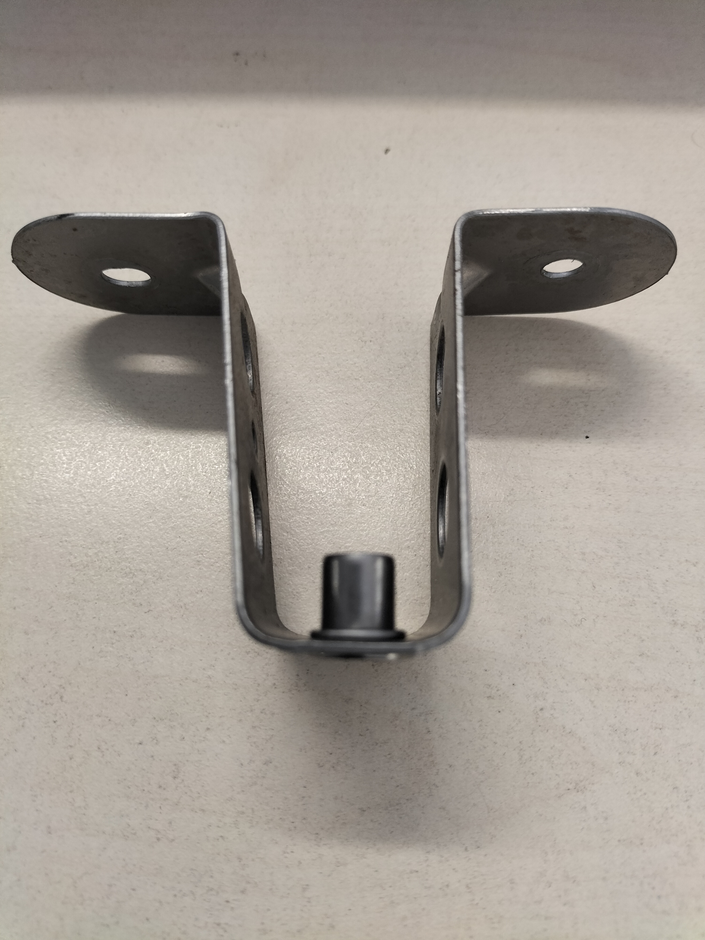 Montagebeugel handgreep binnenzijde linksvoor Nissan Qashqai J10/ JJ10 80675-JD00B Gebruikt.