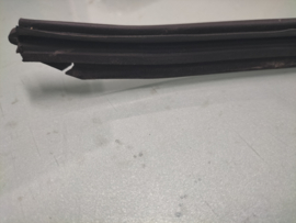Afwaterrubber Nissan Micra K10 76843-01B02 Lichte schade