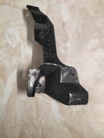 Bumpersteun rechtsvoor Nissan micra k10  62220-21b00 Gebruikt.